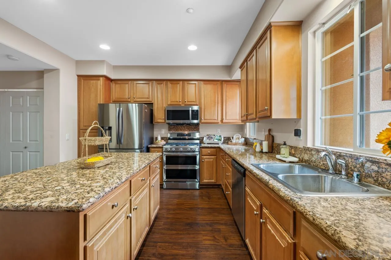 1305 Isabella Way
