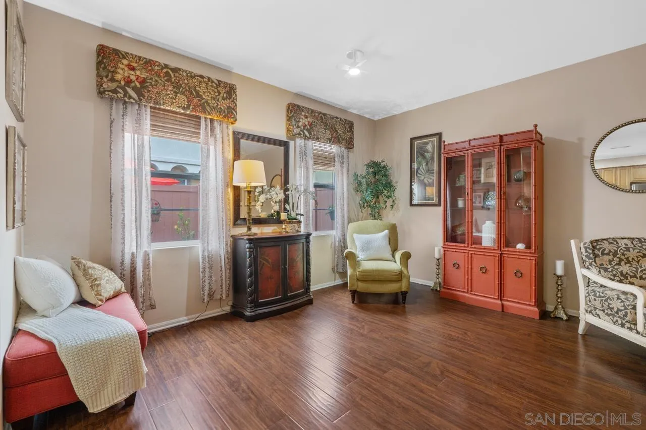 1305 Isabella Way