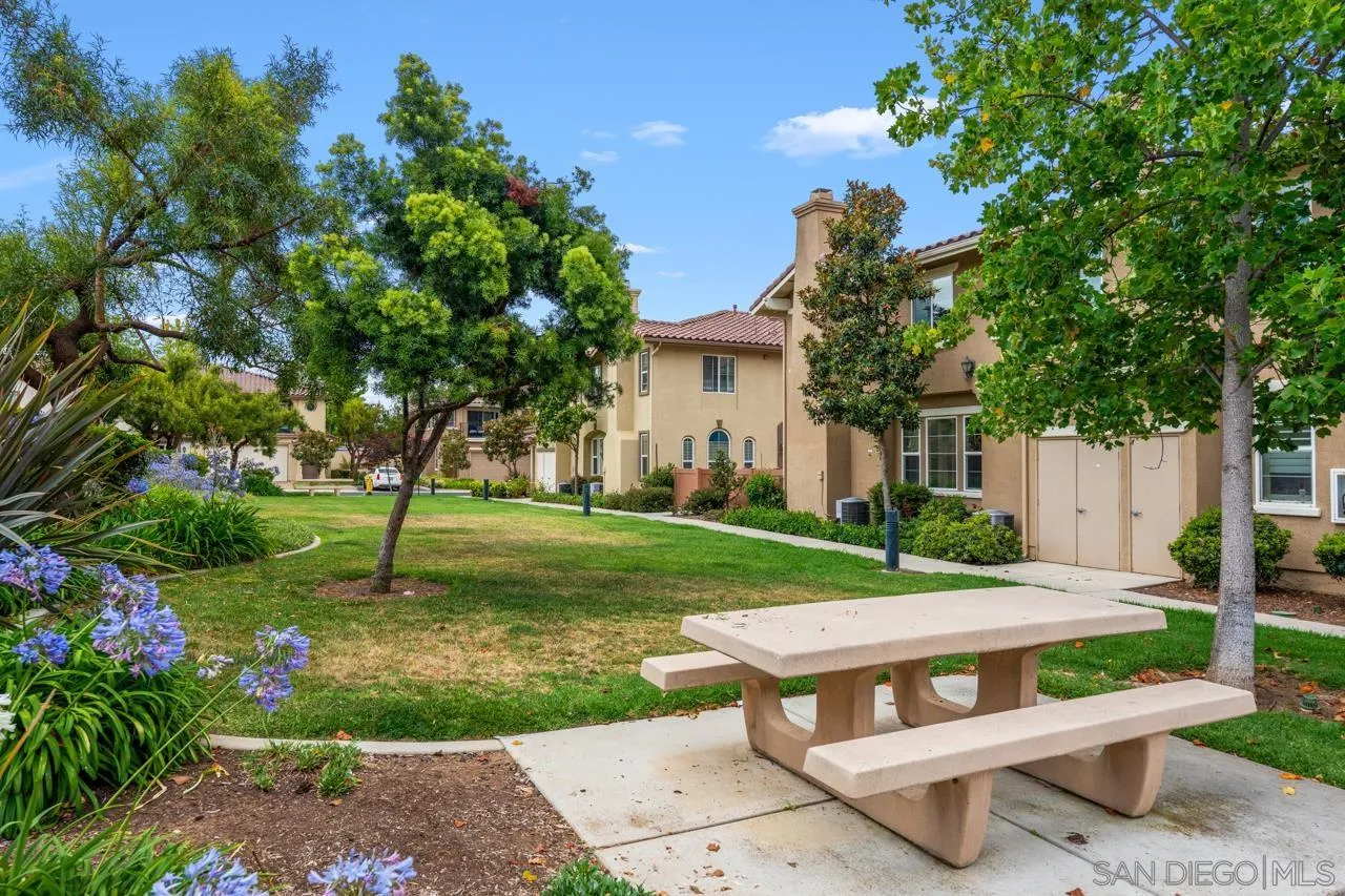 1305 Isabella Way