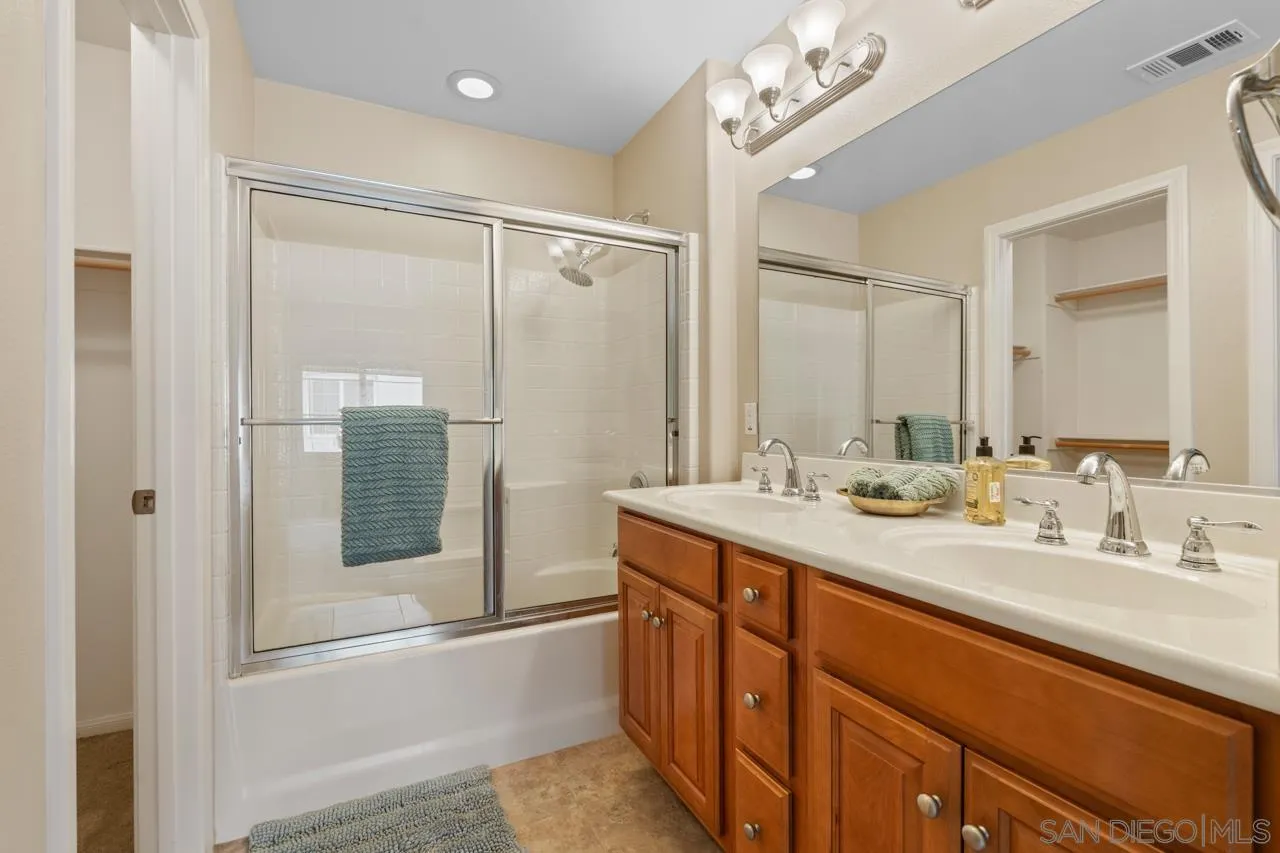 1305 Isabella Way