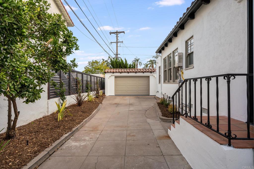 4125 Rochester Road