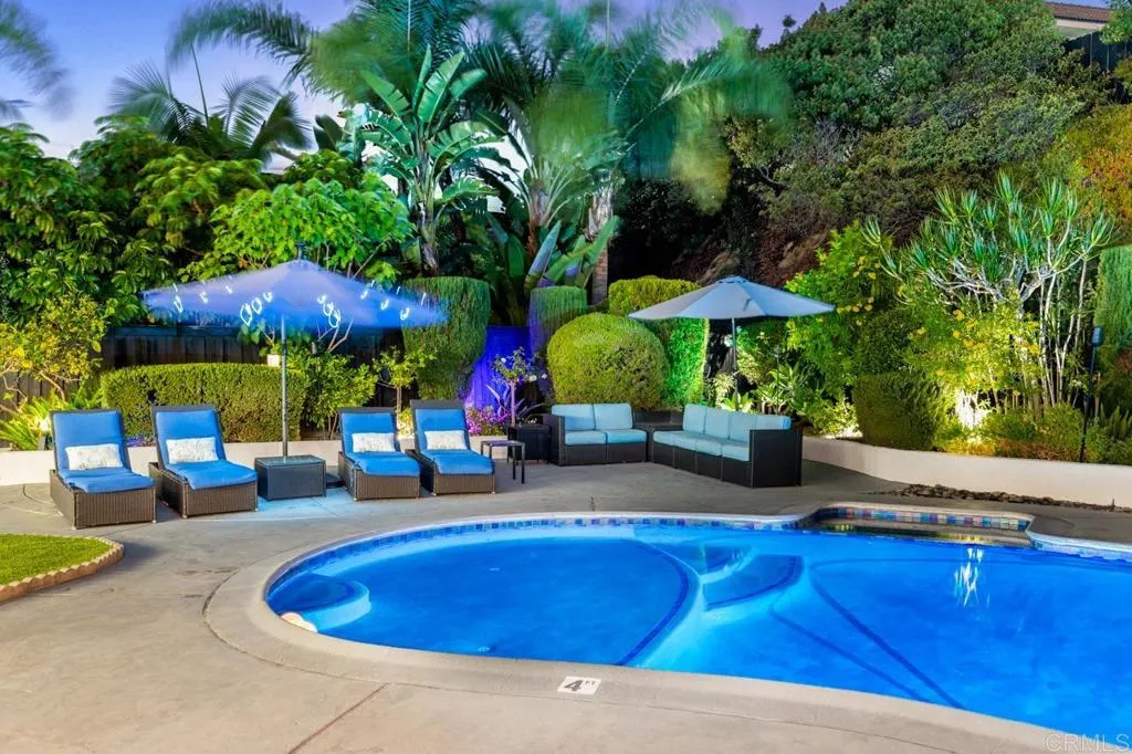 3865 Cadden Way