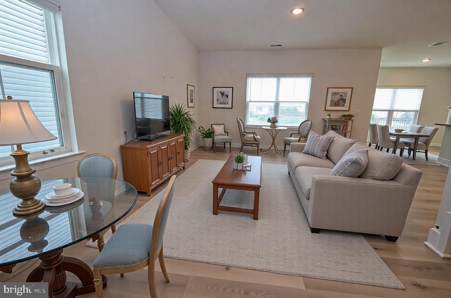 106 YUROK CT