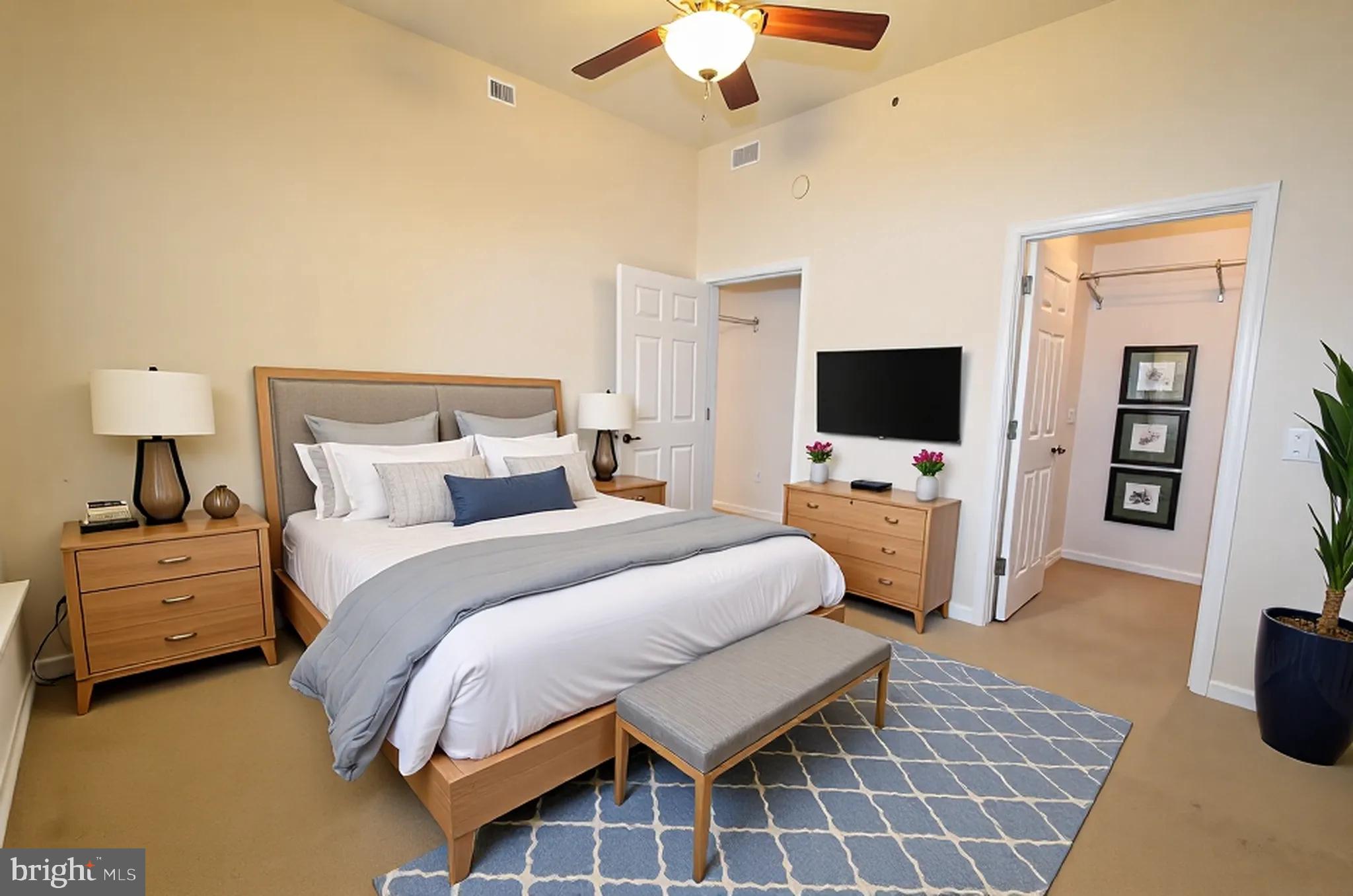 3810 Lightfoot St #404