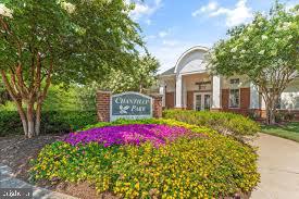 3810 Lightfoot St #404