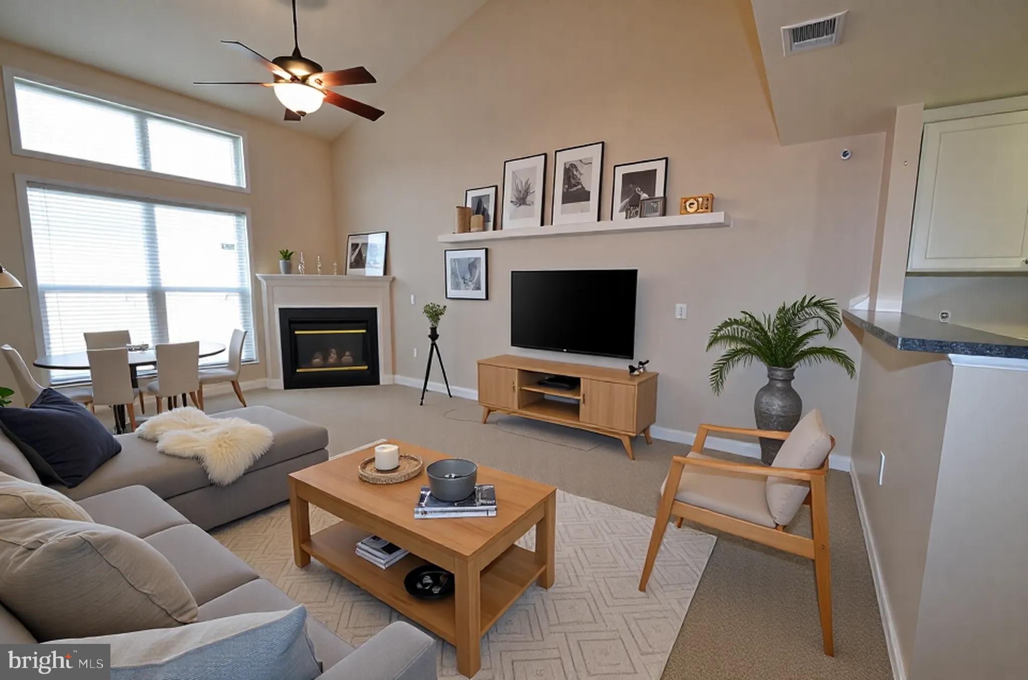 3810 Lightfoot St #404