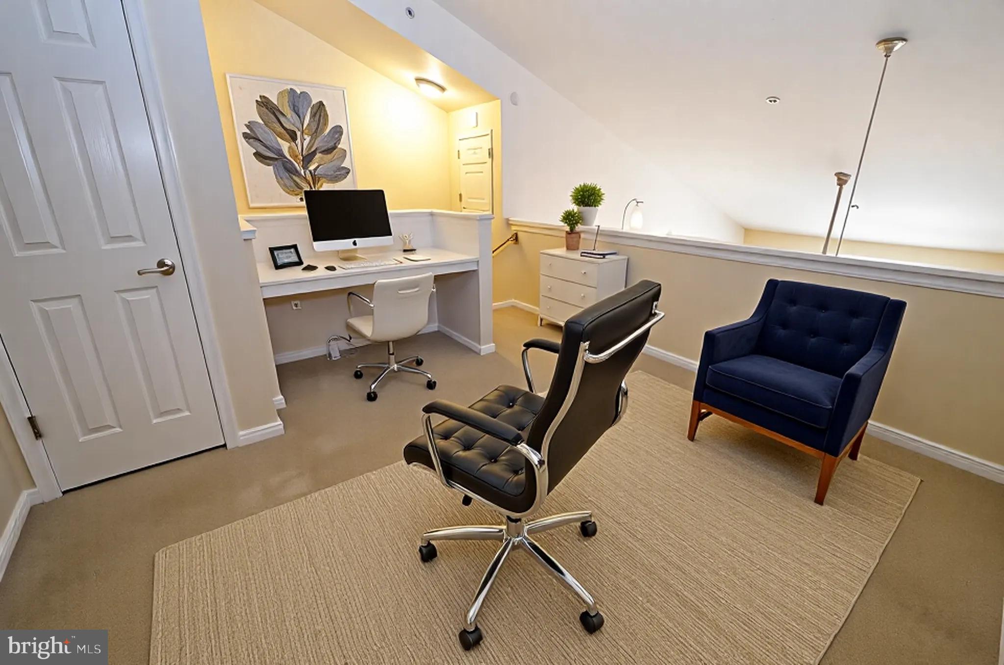 3810 Lightfoot St #404