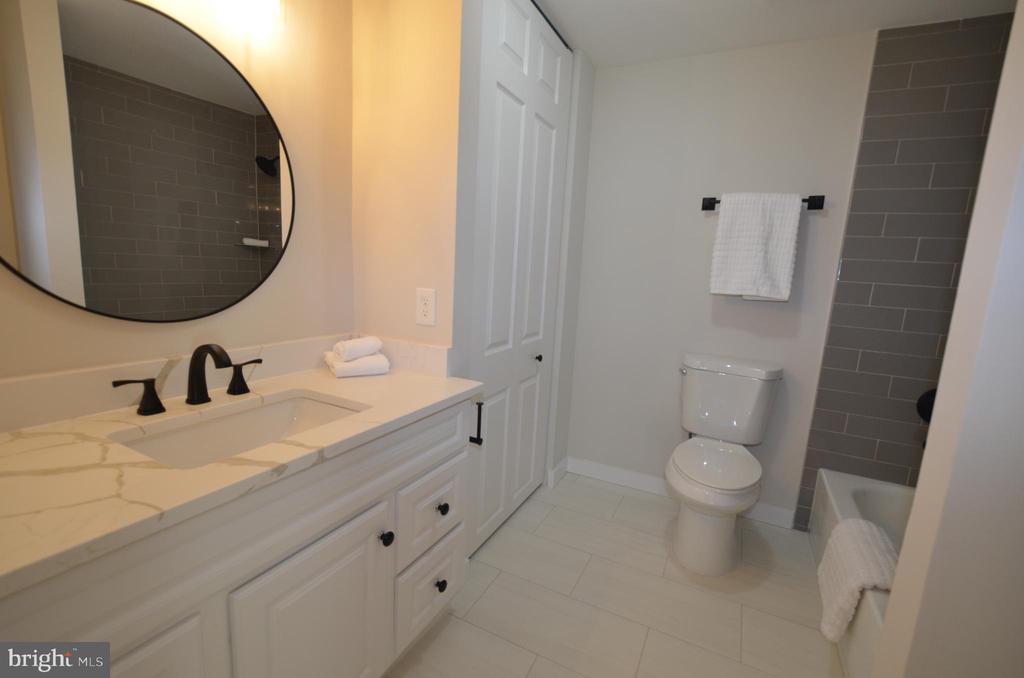 8375 MAGIC LEAF ROAD