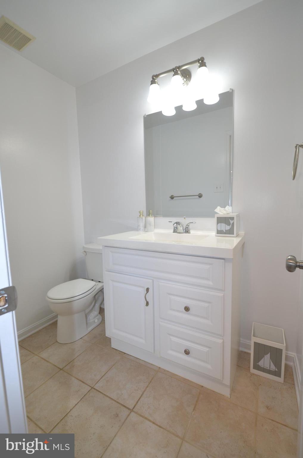 11370 Cromwell Ct