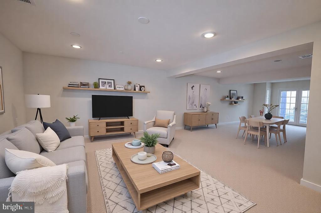 5976 Tapestry Dr