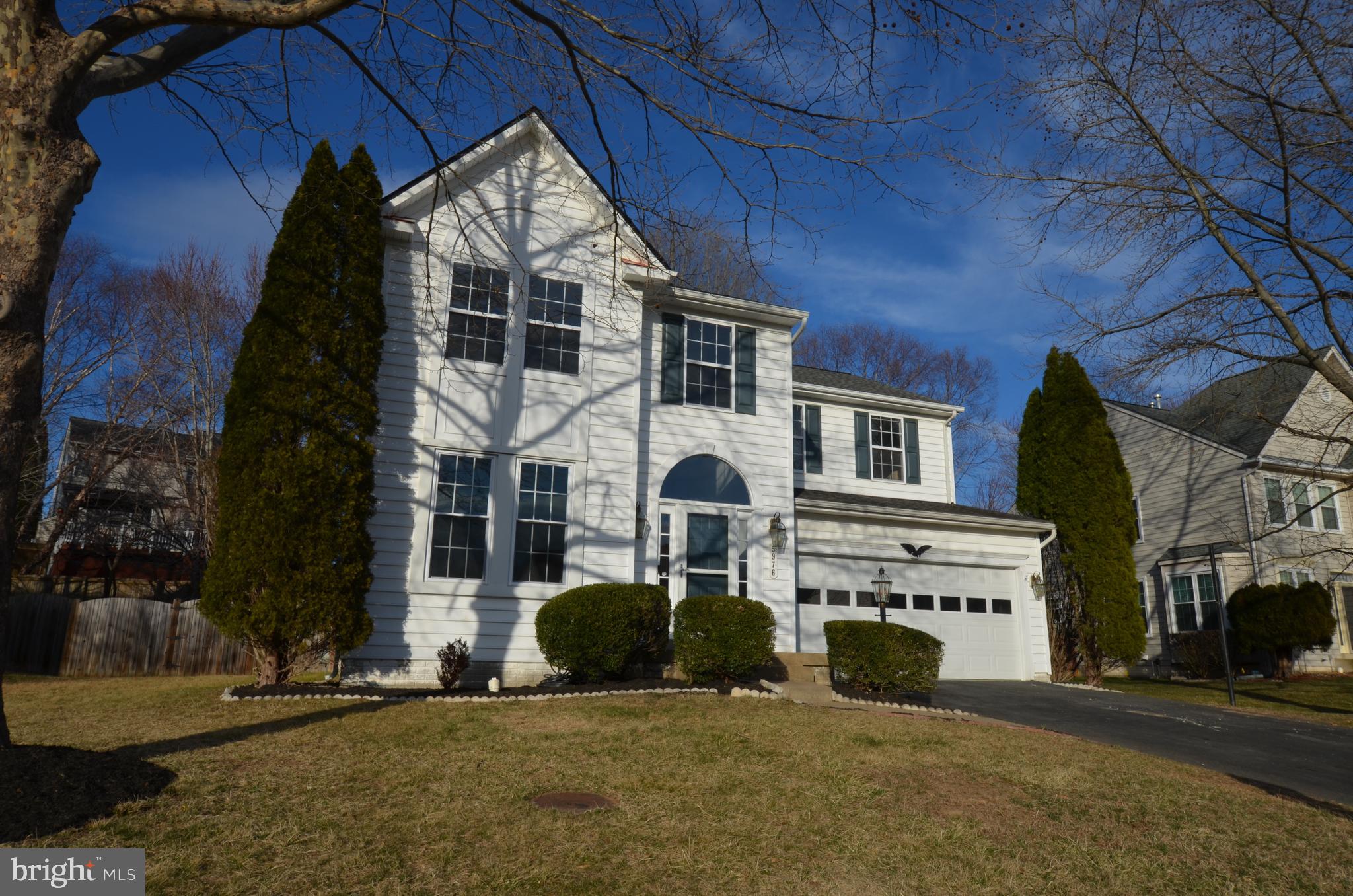 5976 Tapestry Dr