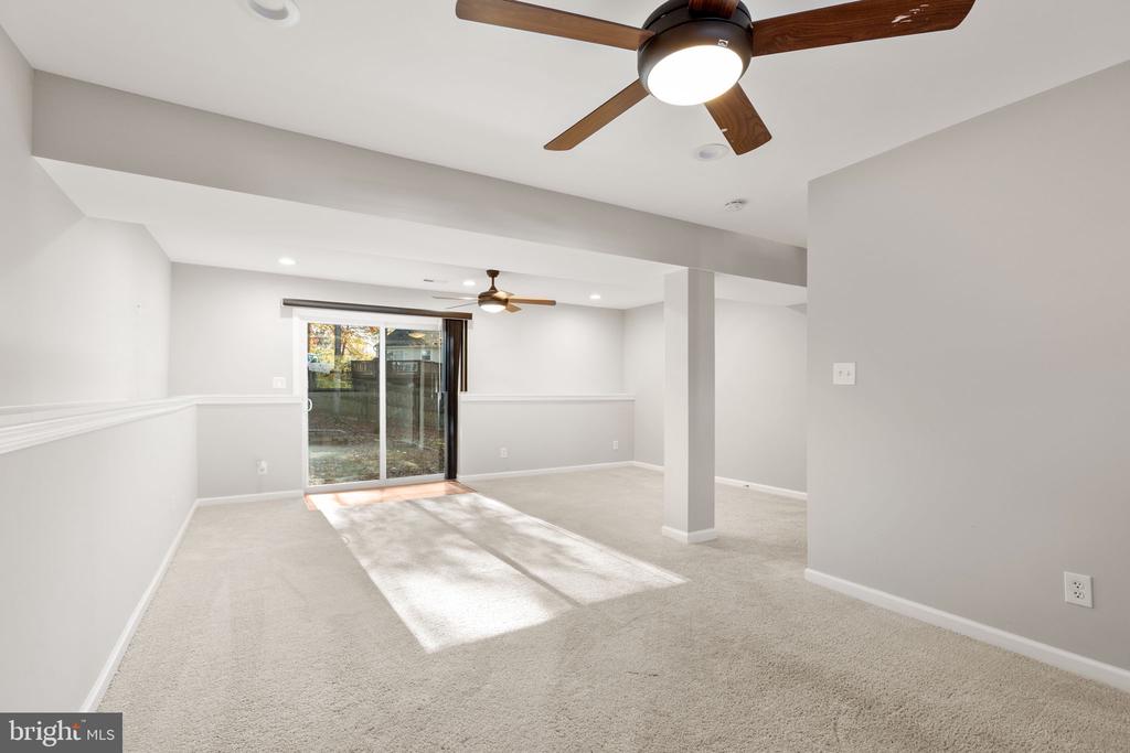 10403 DANIELS COURT