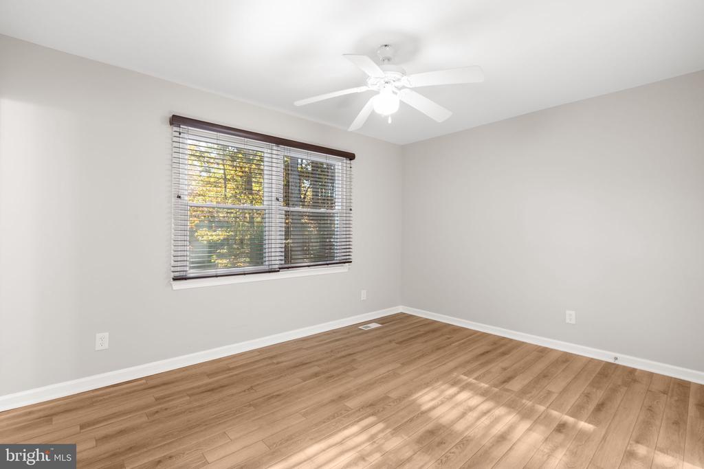 10403 DANIELS COURT