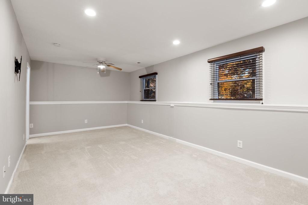 10403 DANIELS COURT