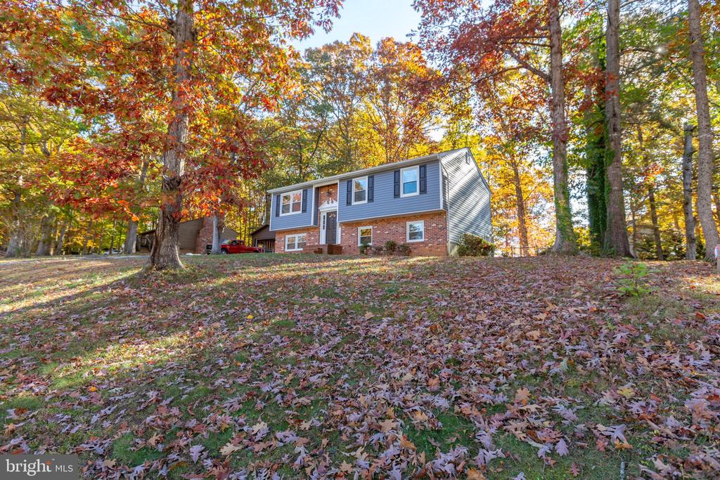 10403 DANIELS COURT