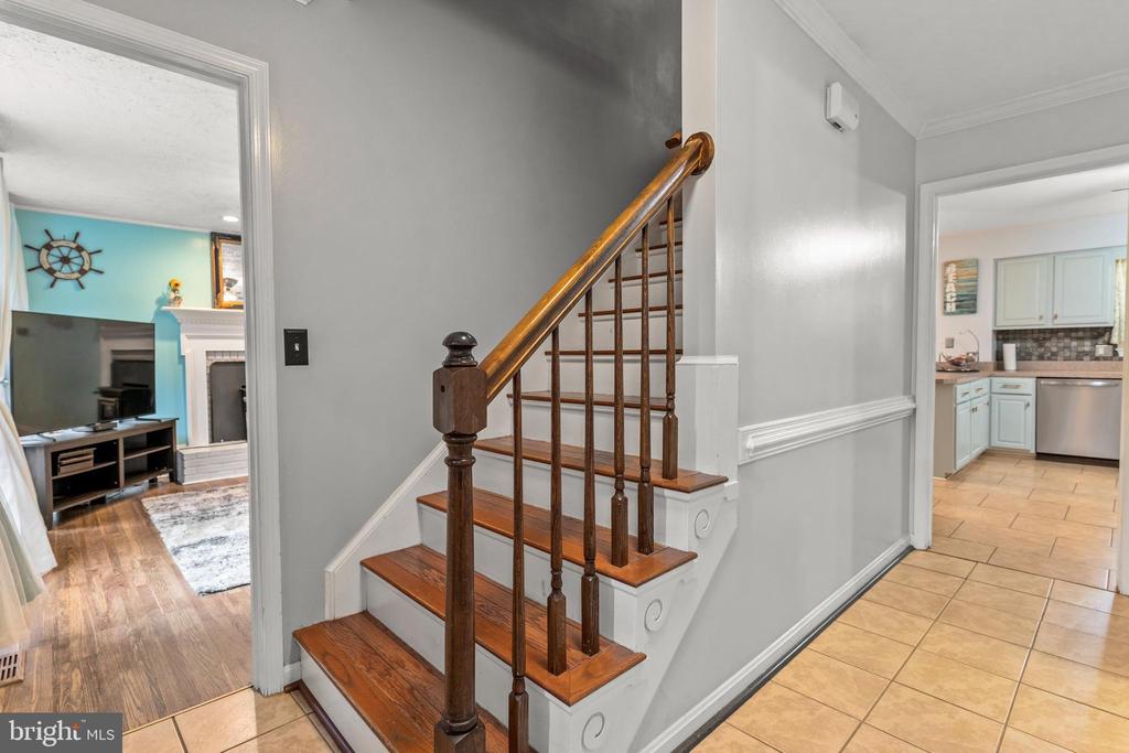 1207 RICHMOND DRIVE