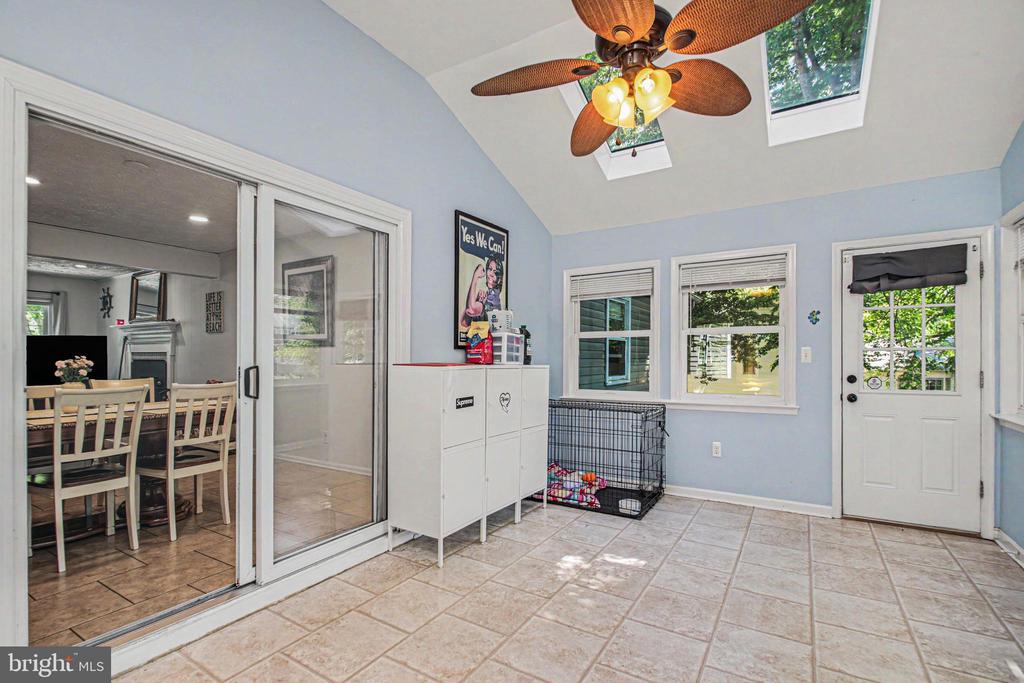 1207 RICHMOND DRIVE