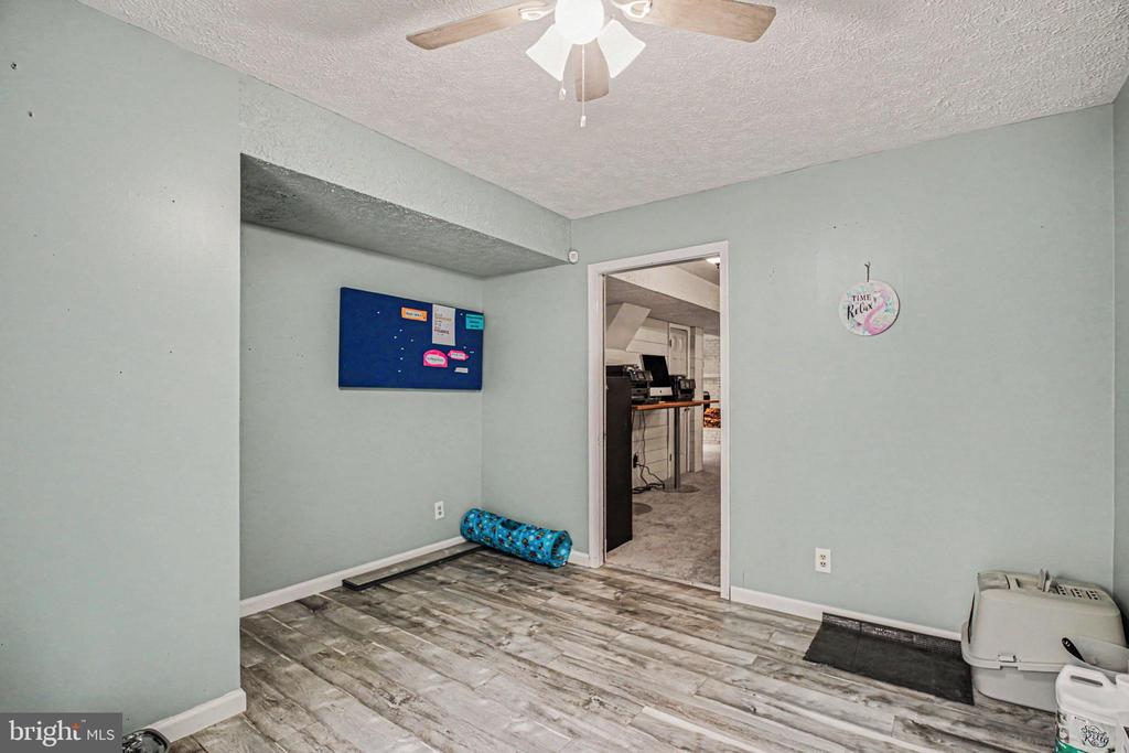 1207 RICHMOND DRIVE