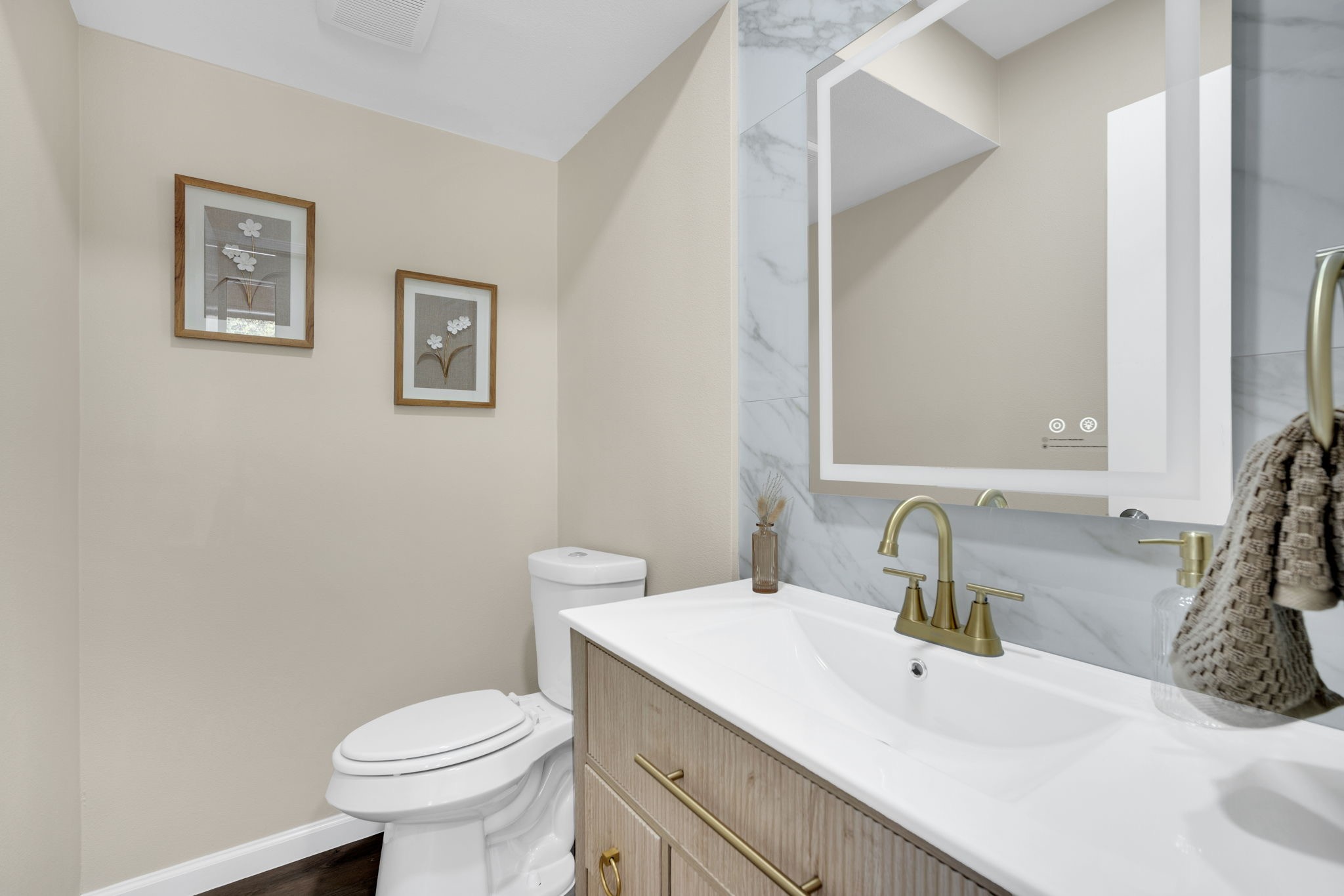 1705 Northtown Drive