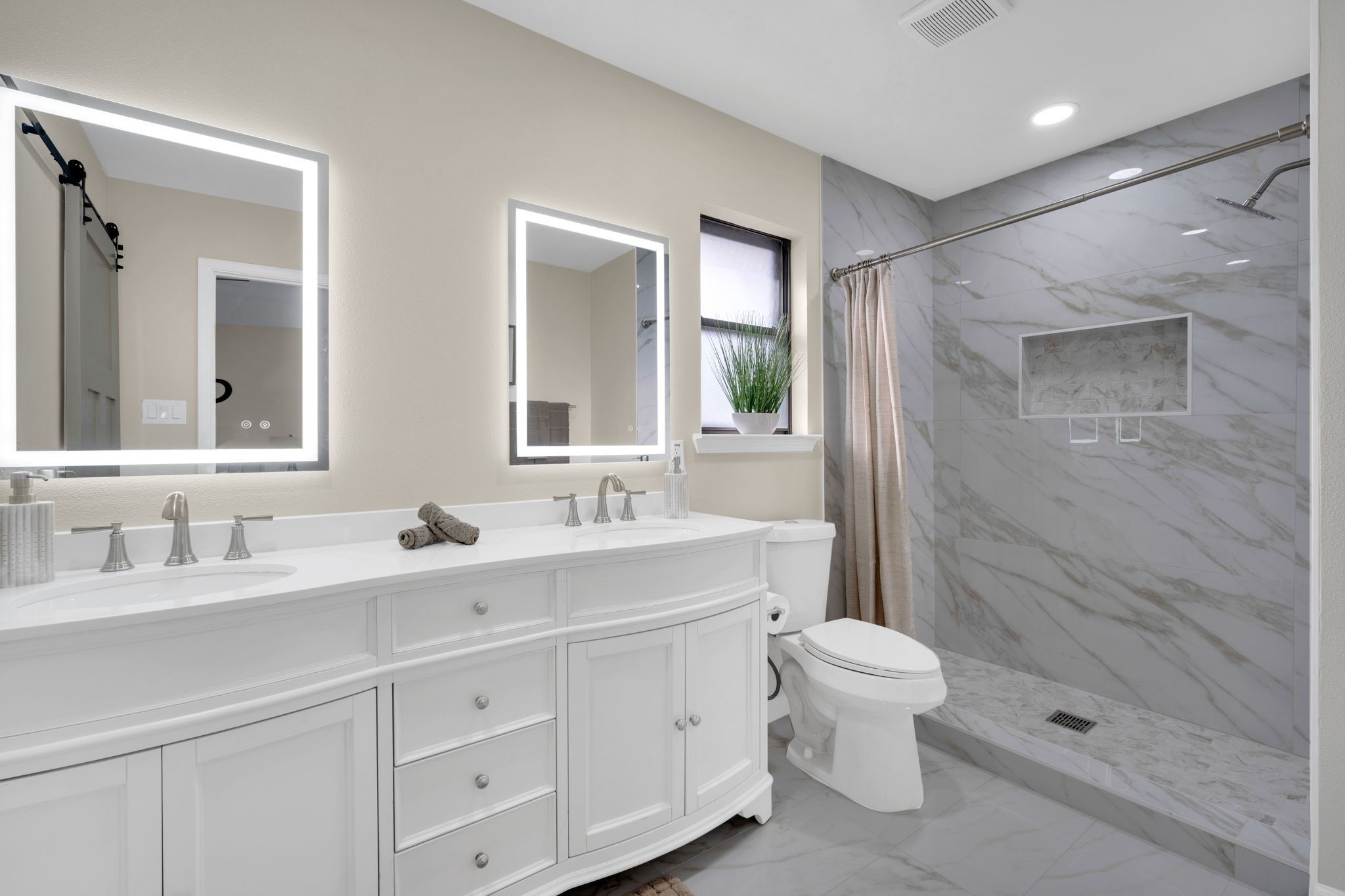 1705 Northtown Drive