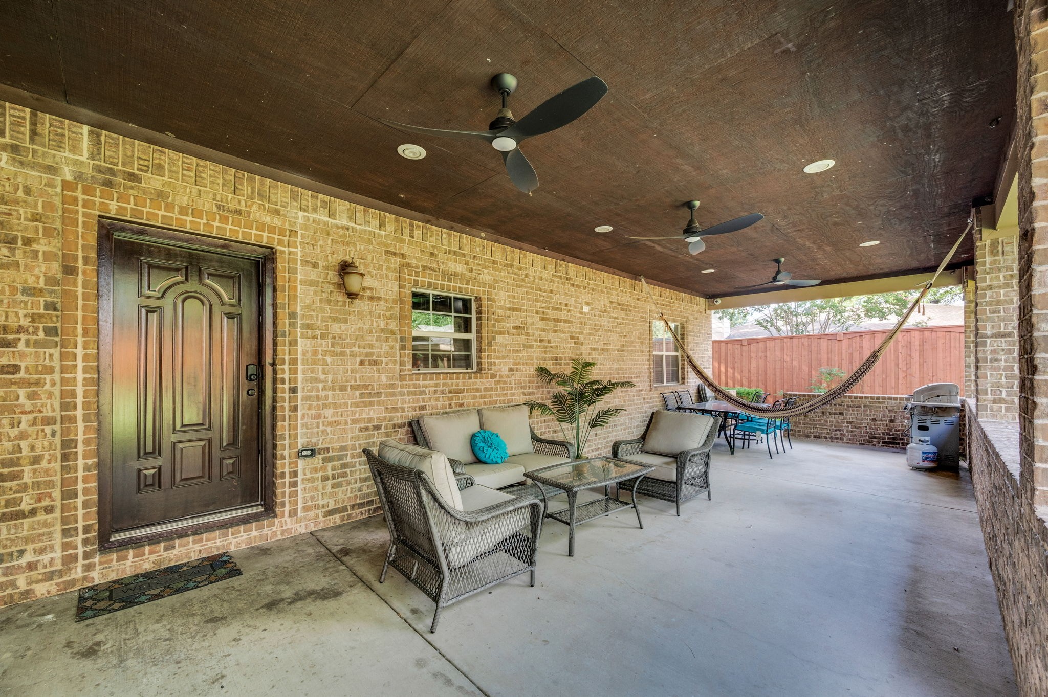 1213 N Macarthur Boulevard