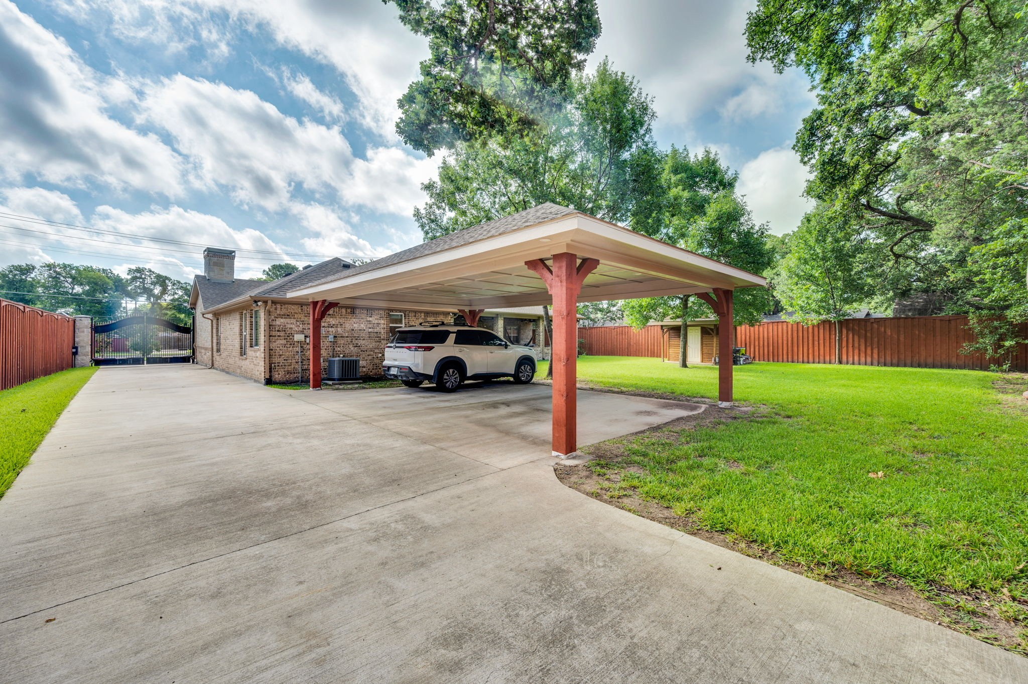 1213 N Macarthur Boulevard