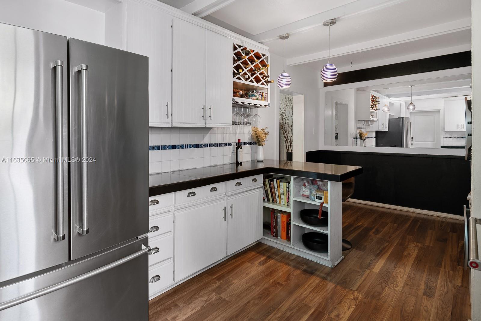 410 Alhambra Cir
