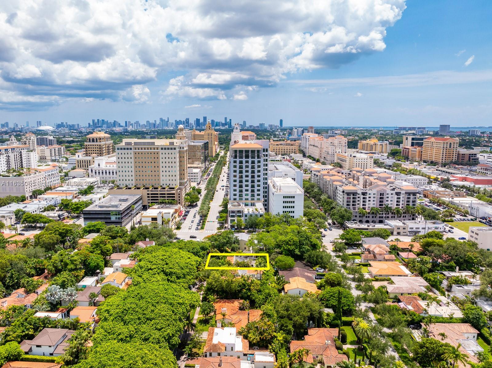 410 Alhambra Cir