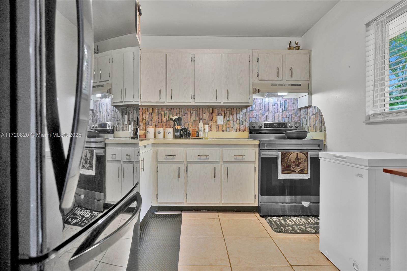 7865 Camino Real # 115 Unit: L-115