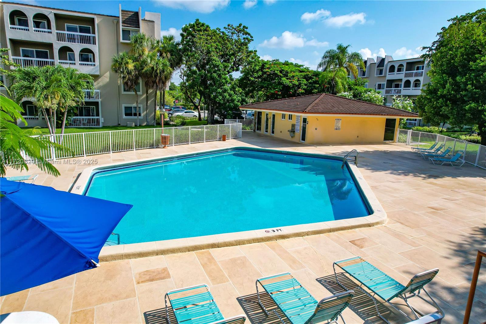 7865 Camino Real # 115 Unit: L-115
