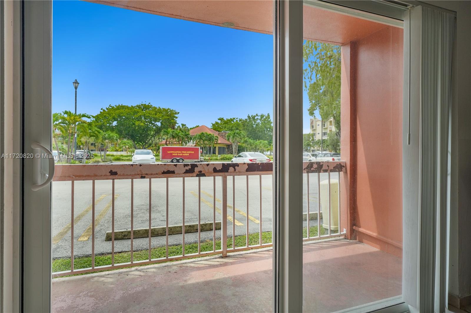 7865 Camino Real # 115 Unit: L-115