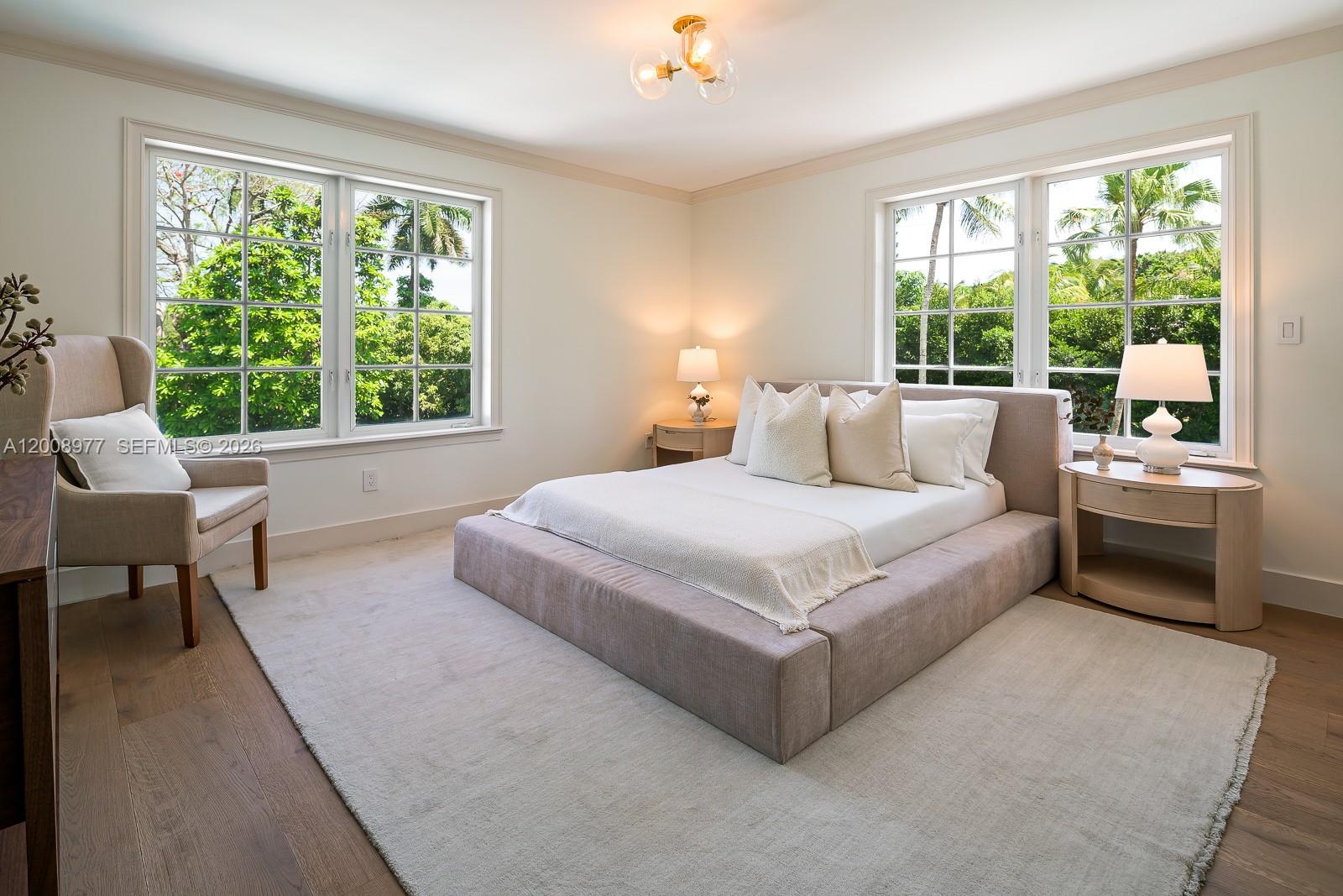 1228 Alhambra Cir