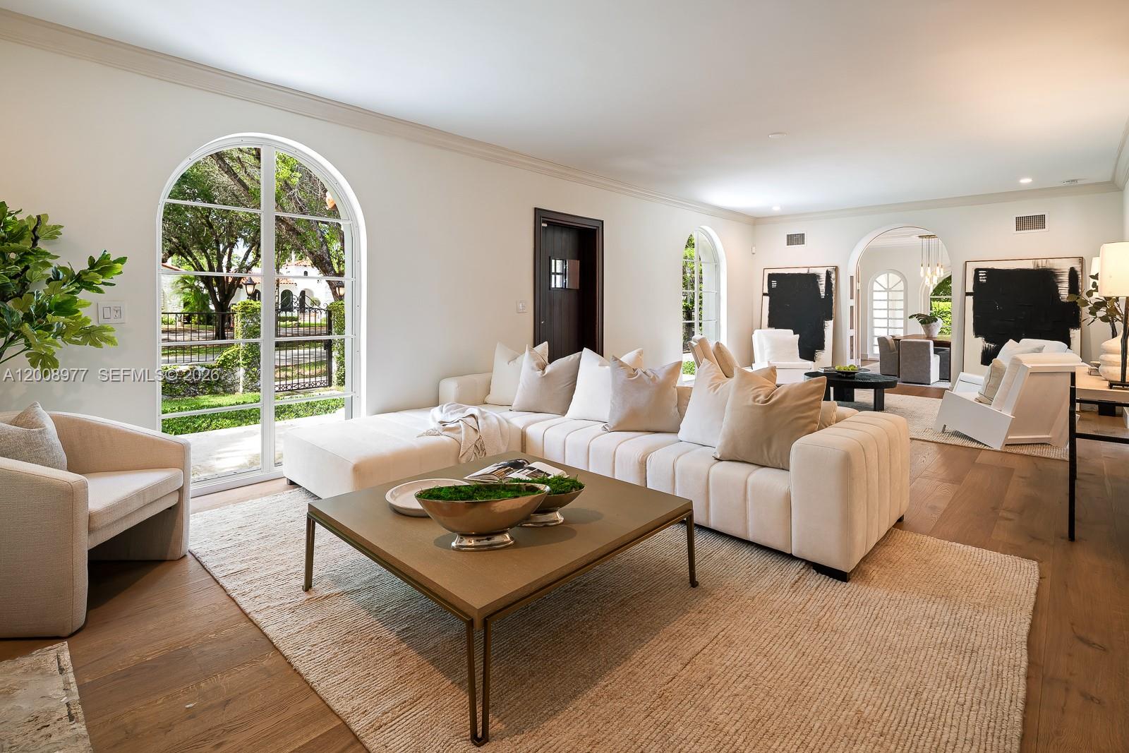 1228 Alhambra Cir