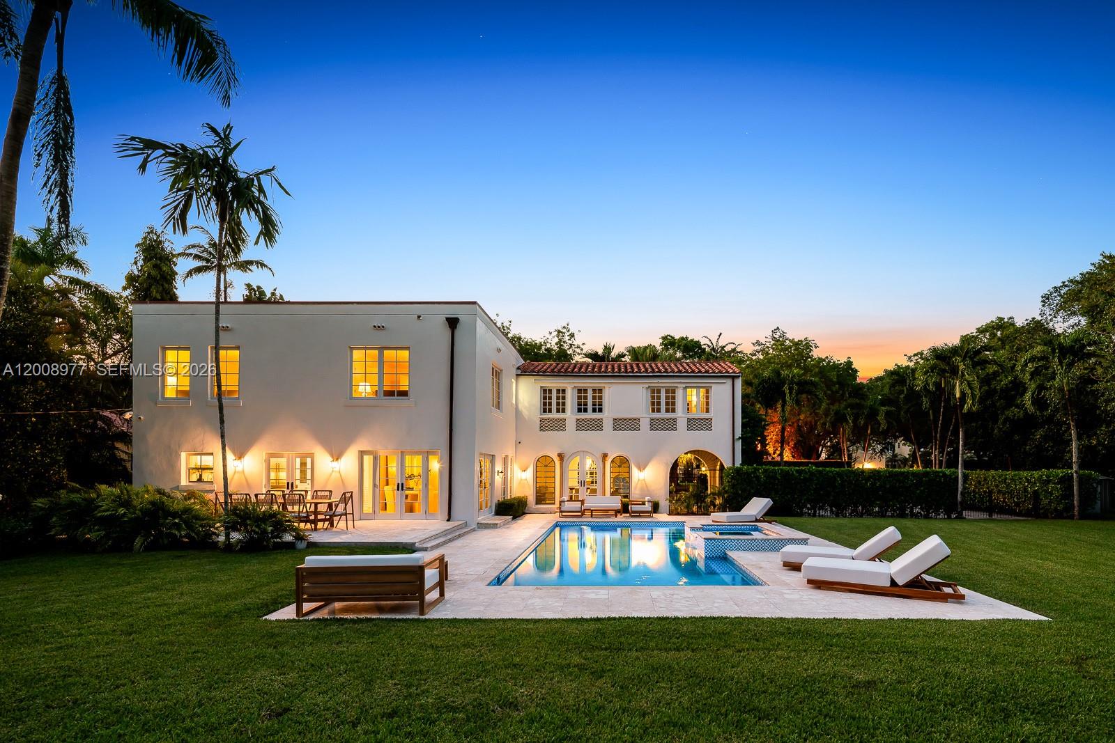 1228 Alhambra Cir