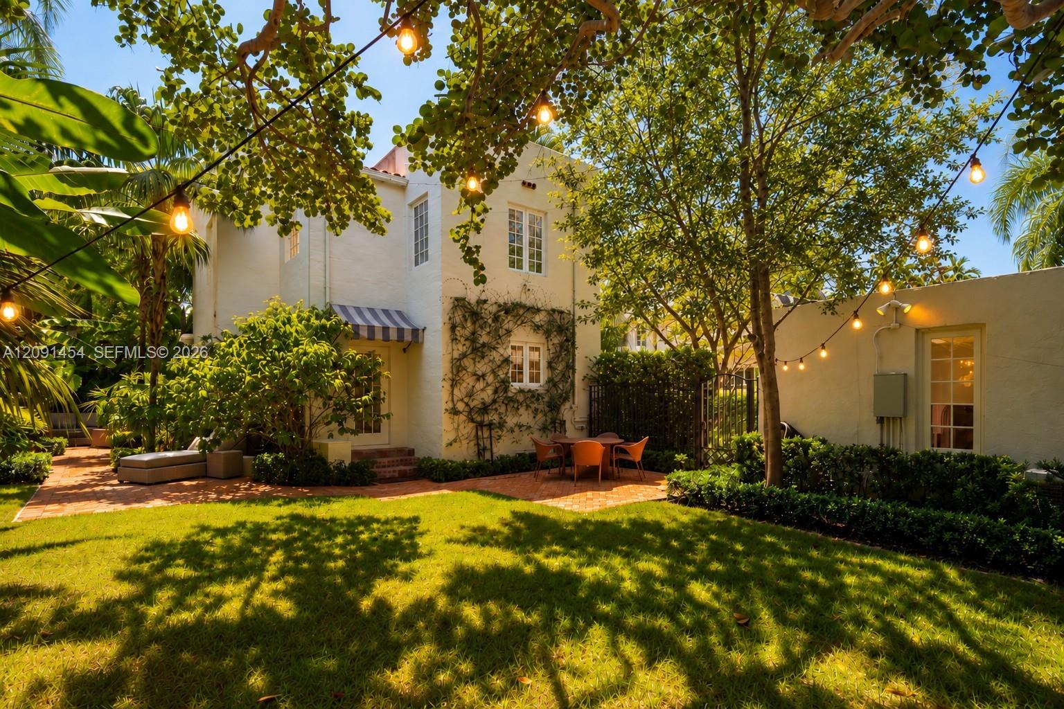 1229 Asturia Ave