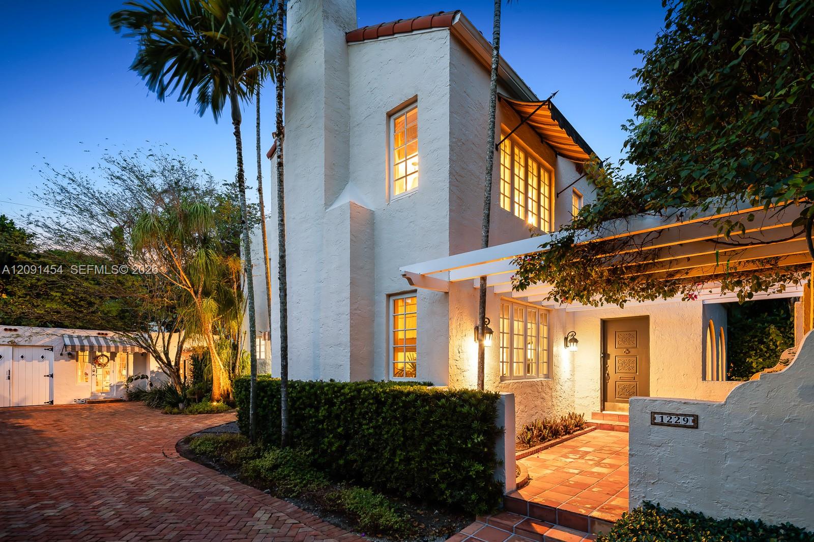 1229 Asturia Ave