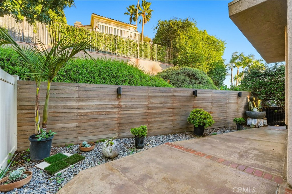 32416 Outrigger Way