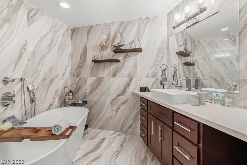 200 West Sahara Avenue 4003