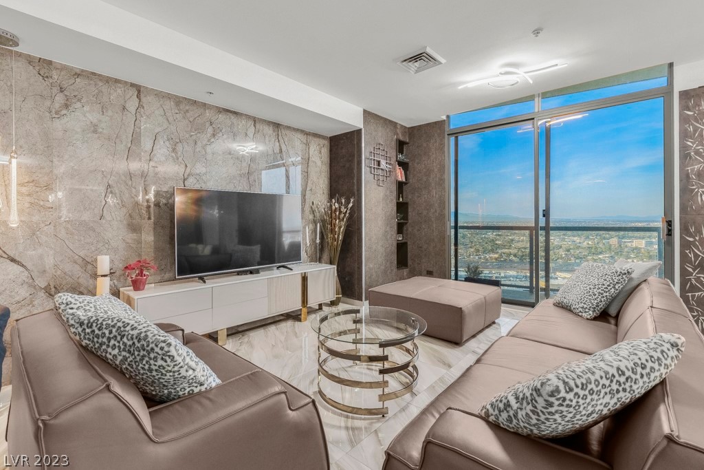 200 West Sahara Avenue 4003