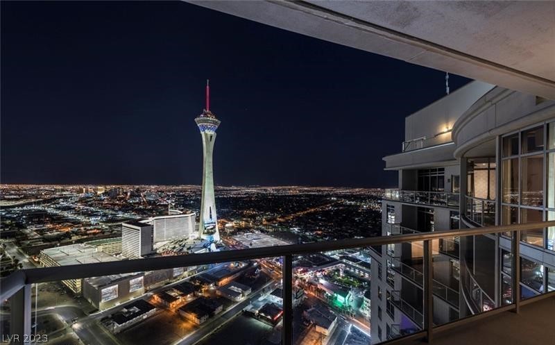 200 West Sahara Avenue 4003
