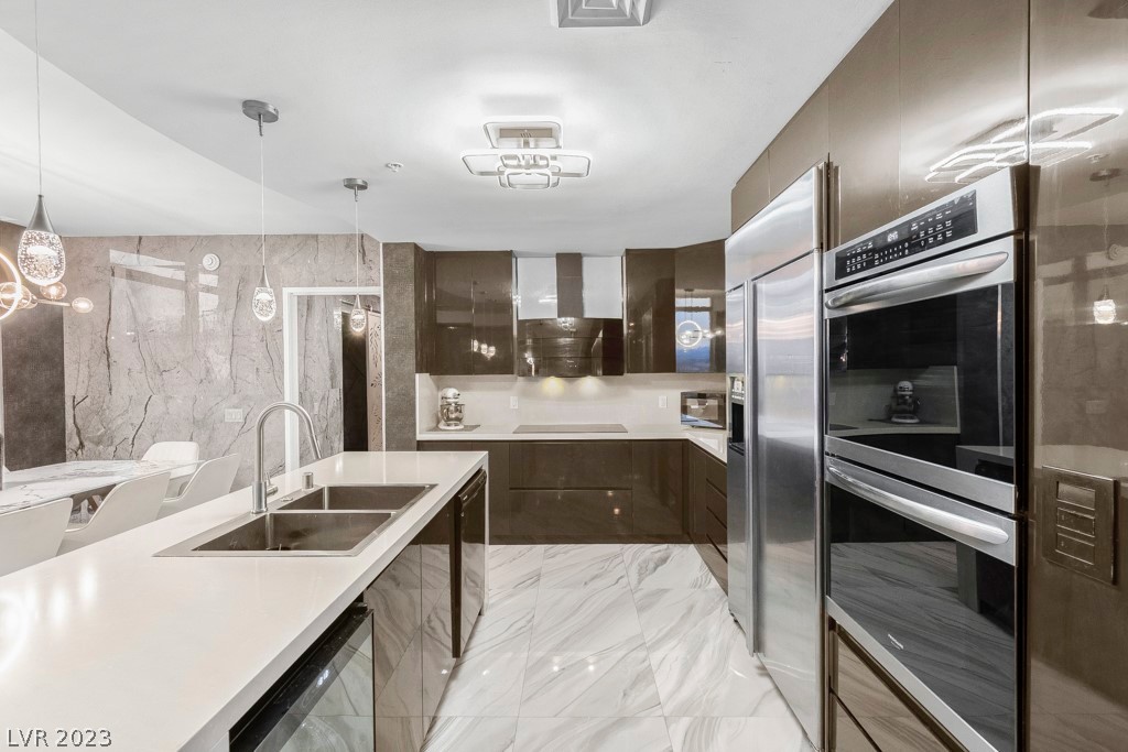 200 West Sahara Avenue 4003