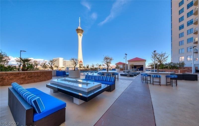 200 West Sahara Avenue 4003