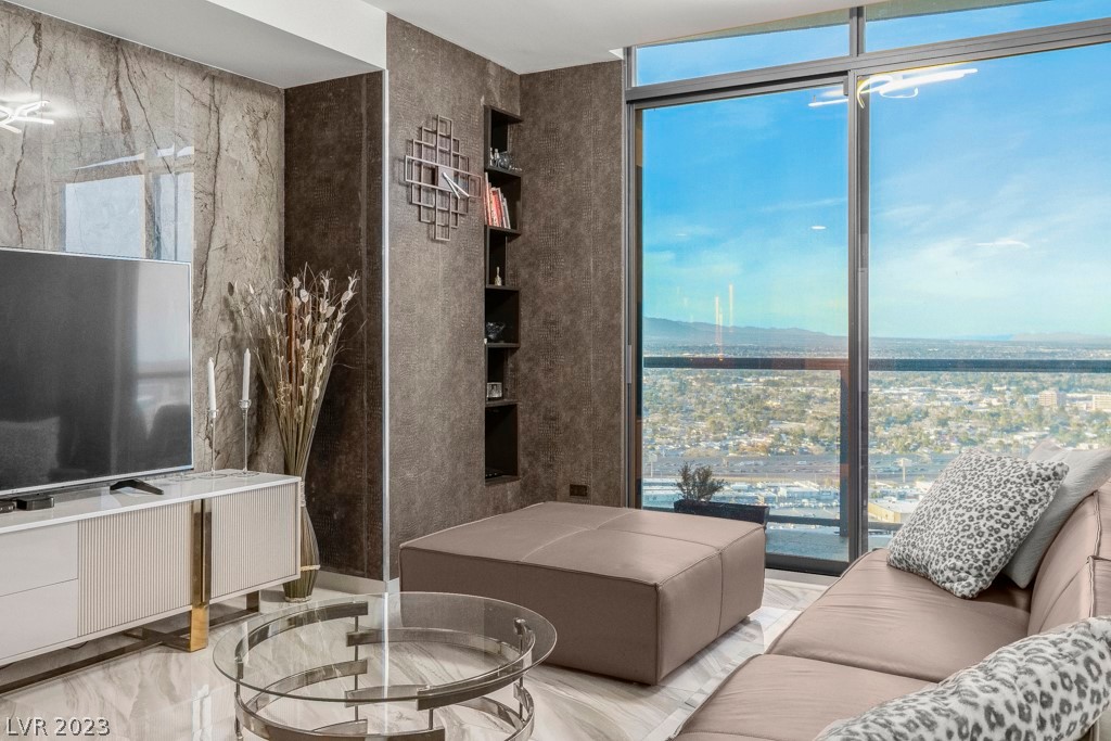 200 West Sahara Avenue 4003