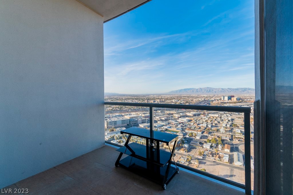 200 West Sahara Avenue 4003