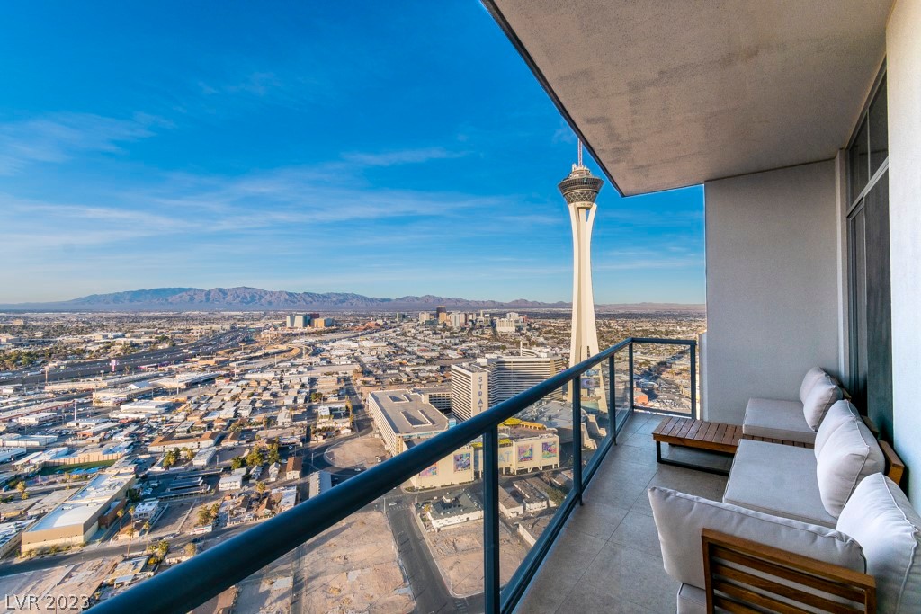 200 West Sahara Avenue 4003