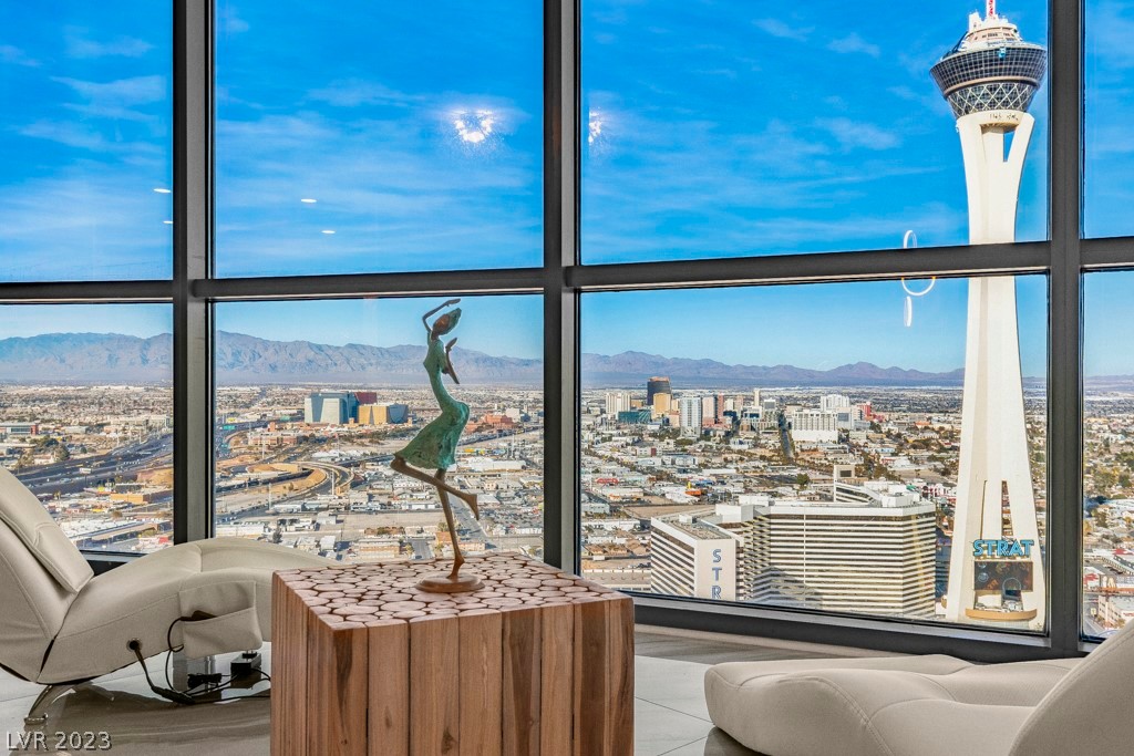 200 West Sahara Avenue 4003