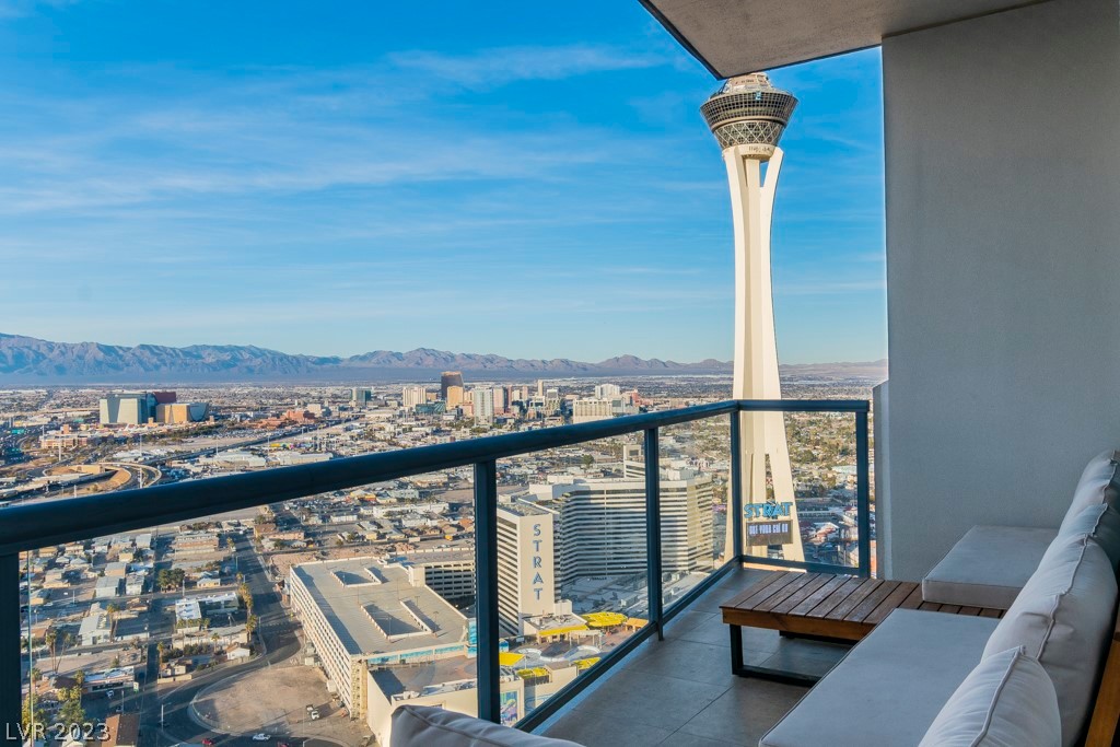 200 West Sahara Avenue 4003