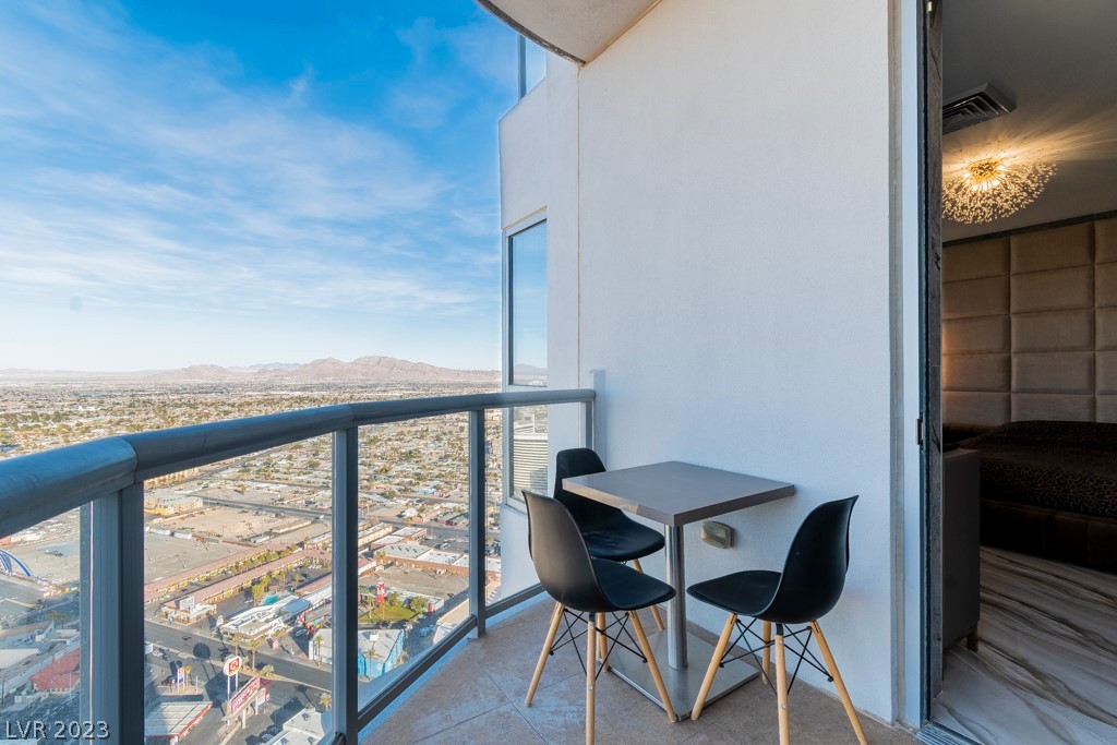200 West Sahara Avenue 4003