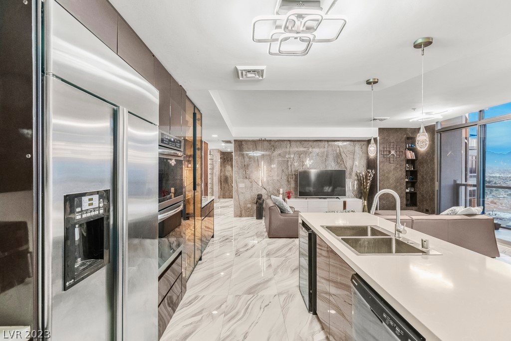 200 West Sahara Avenue 4003