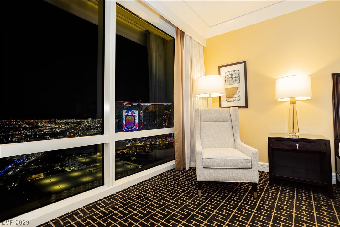 2000 North Fashion Show Drive 4511